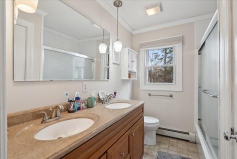 18 Wiseman Street Newport ME 04953