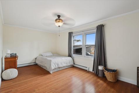 18 Wiseman Street Newport ME 04953