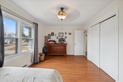 18 Wiseman Street Newport ME 04953