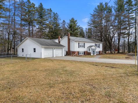 18 Wiseman Street Newport ME 04953