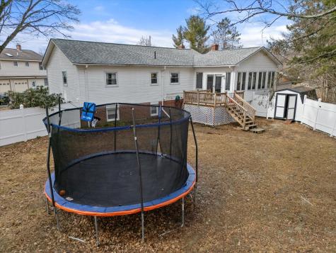 18 Wiseman Street Newport ME 04953