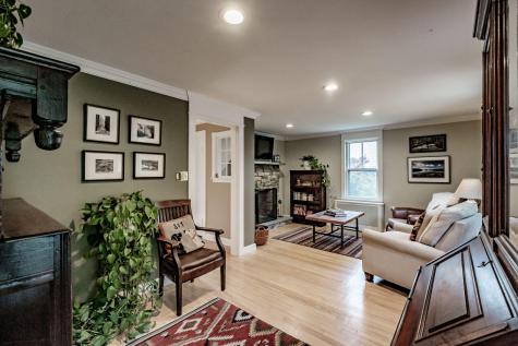 9 Providence Avenue Falmouth ME 04105