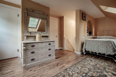 9 Providence Avenue Falmouth ME 04105