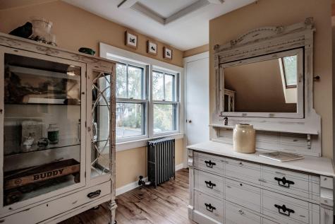 9 Providence Avenue Falmouth ME 04105