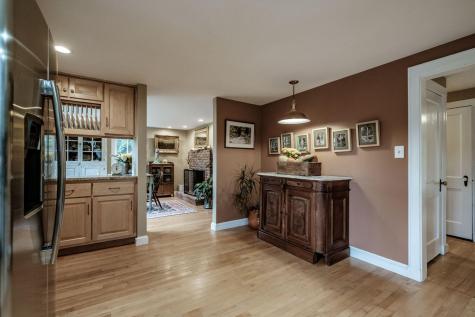 9 Providence Avenue Falmouth ME 04105
