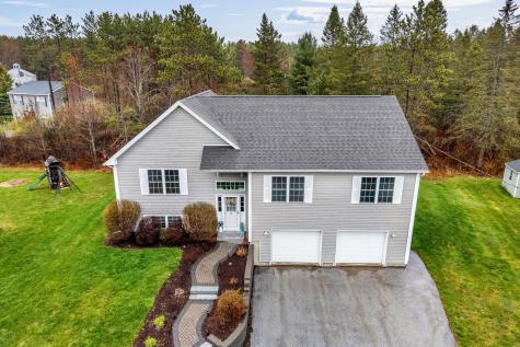 19 Deer Pond Lane Bangor ME 04401