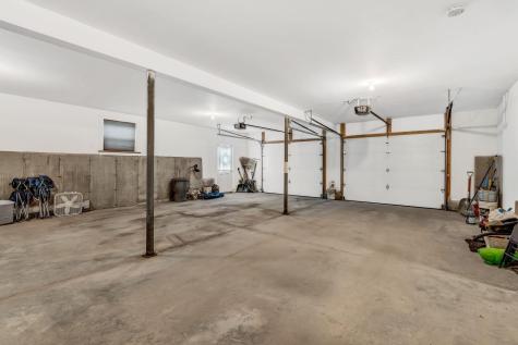 19 Deer Pond Lane Bangor ME 04401