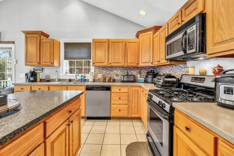 19 Deer Pond Lane Bangor ME 04401