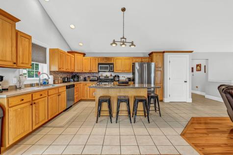 19 Deer Pond Lane Bangor ME 04401