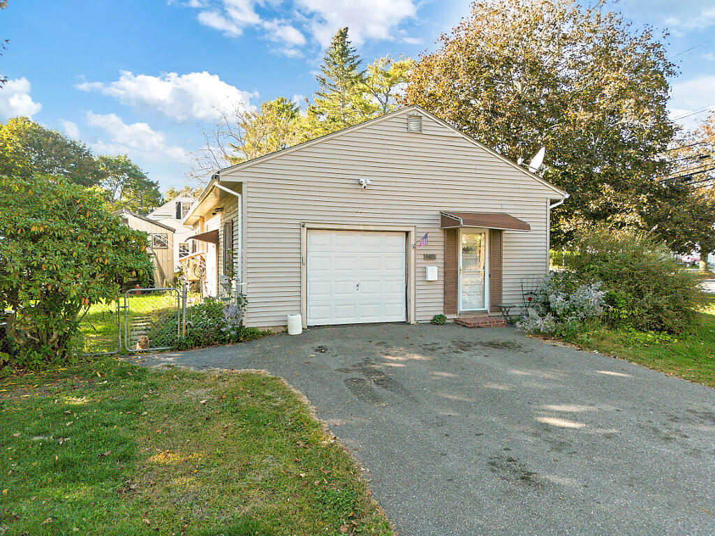 148 Eastern Avenue Augusta ME 04330