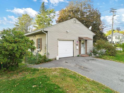 148 Eastern Avenue Augusta ME 04330