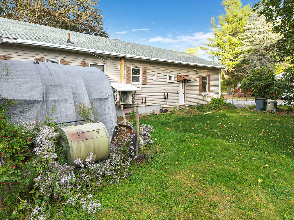 148 Eastern Avenue Augusta ME 04330