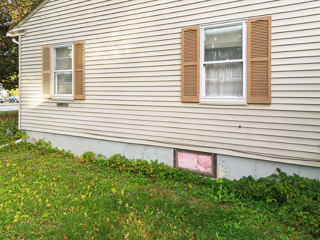 148 Eastern Avenue Augusta ME 04330