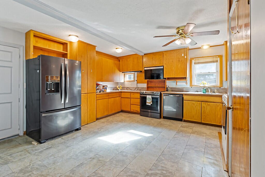 148 Eastern Avenue Augusta ME 04330