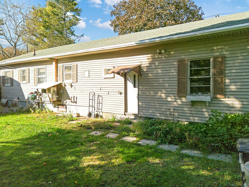 148 Eastern Avenue Augusta ME 04330