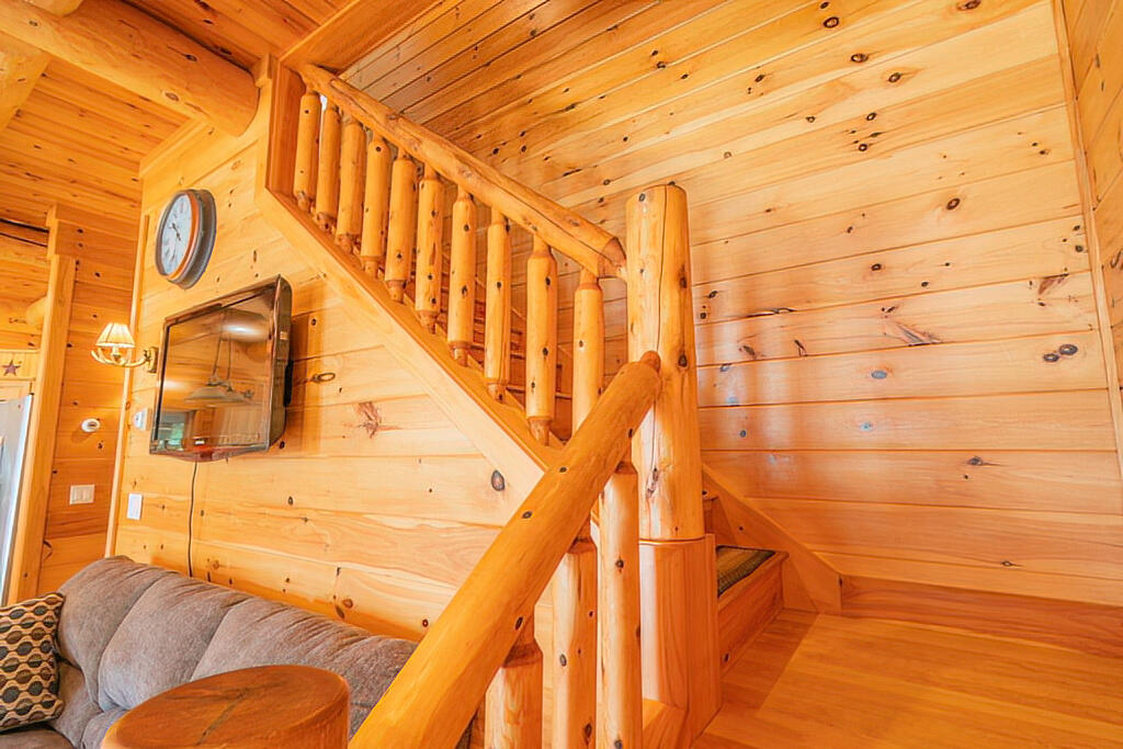 18 Pinkham Road Embden ME 04958