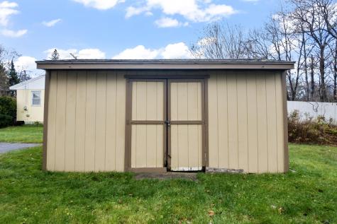 396 East Avenue Lewiston ME 04240