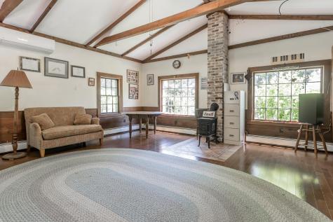 105 Brook Road Falmouth ME 04105