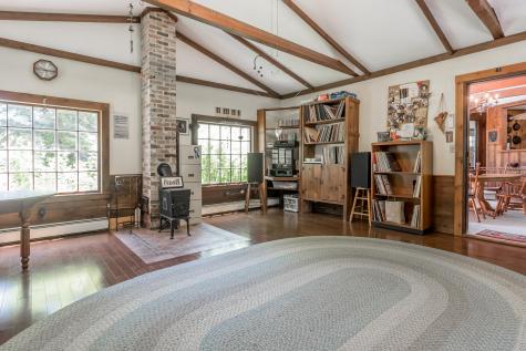 105 Brook Road Falmouth ME 04105