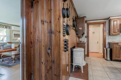 105 Brook Road Falmouth ME 04105