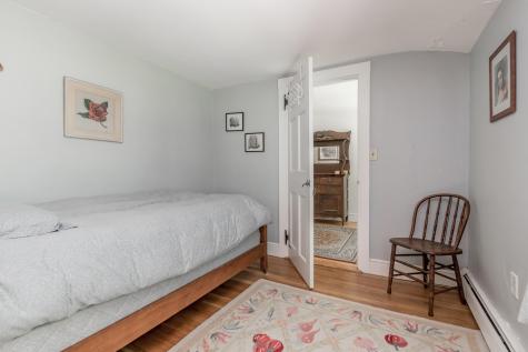 105 Brook Road Falmouth ME 04105