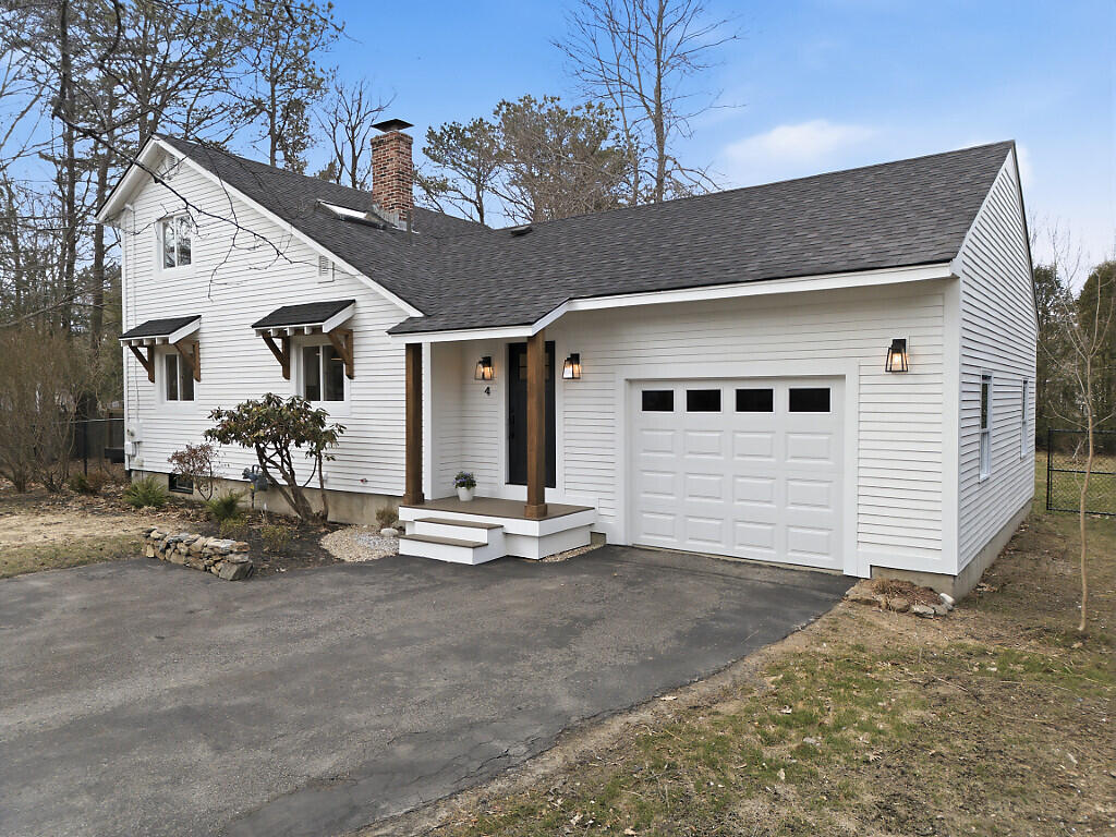 4 Lori Drive Brunswick ME 04011