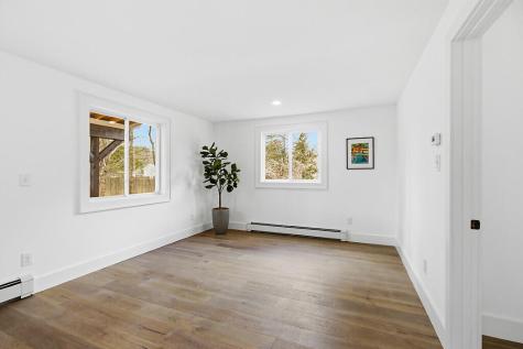4 Lori Drive Brunswick ME 04011
