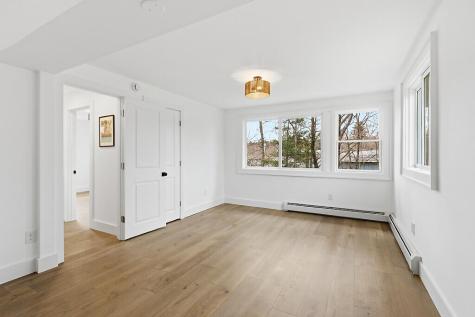 4 Lori Drive Brunswick ME 04011