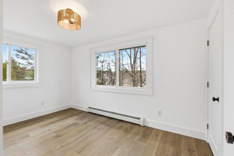 4 Lori Drive Brunswick ME 04011