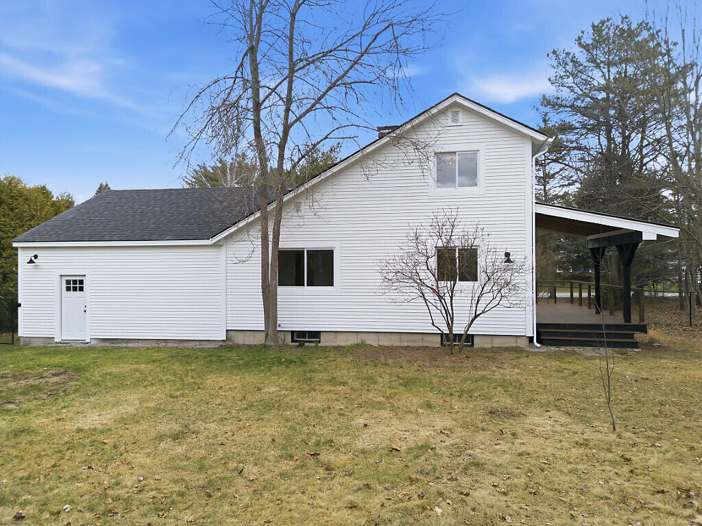 4 Lori Drive Brunswick ME 04011