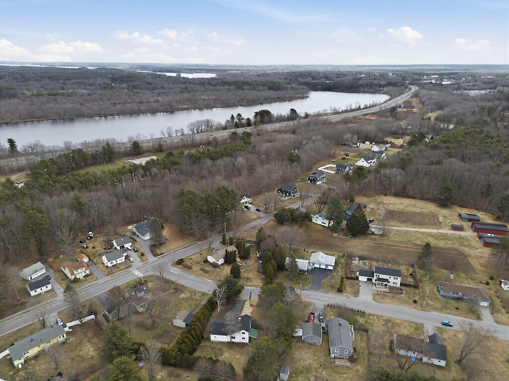 4 Lori Drive Brunswick ME 04011