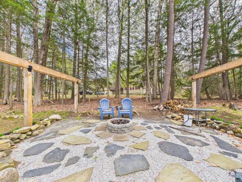 28 Beechwood Drive Winthrop ME 04364
