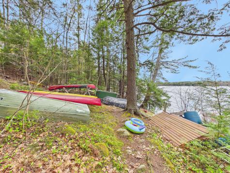 28 Beechwood Drive Winthrop ME 04364