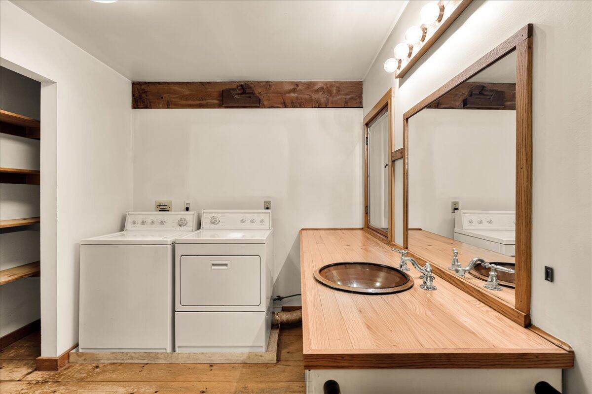 9 Spruce Needle Lane Blue Hill ME 04614