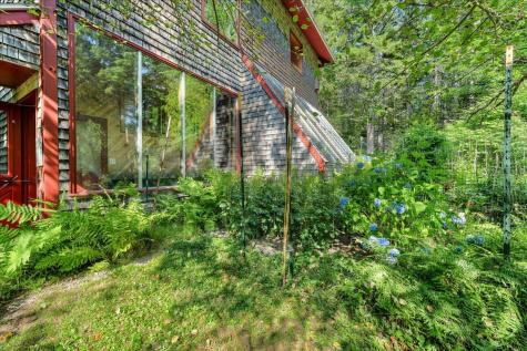 9 Spruce Needle Lane Blue Hill ME 04614