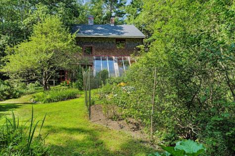 9 Spruce Needle Lane Blue Hill ME 04614