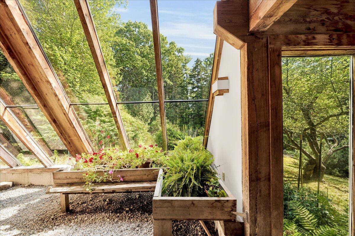 9 Spruce Needle Lane Blue Hill ME 04614