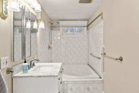 82 Carll Road Buxton ME 04093