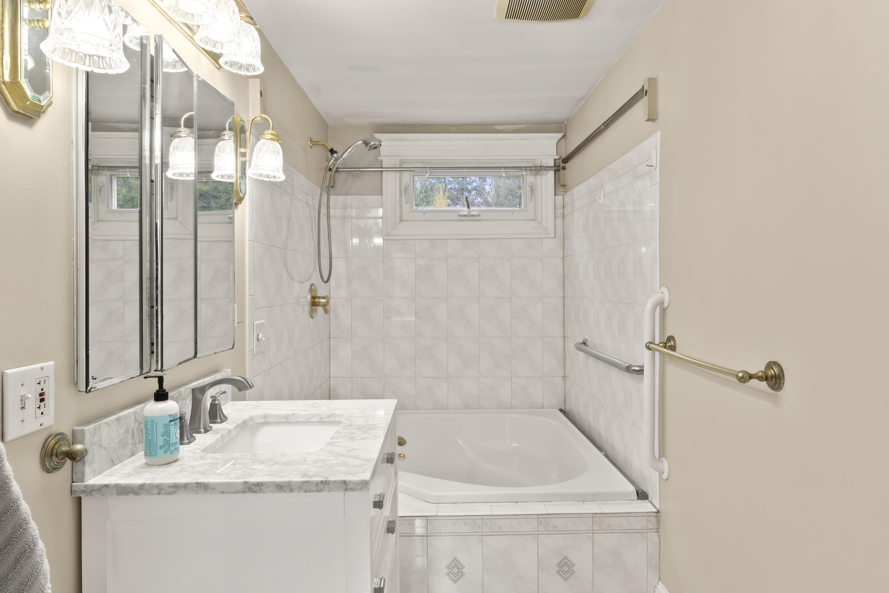 82 Carll Road Buxton ME 04093