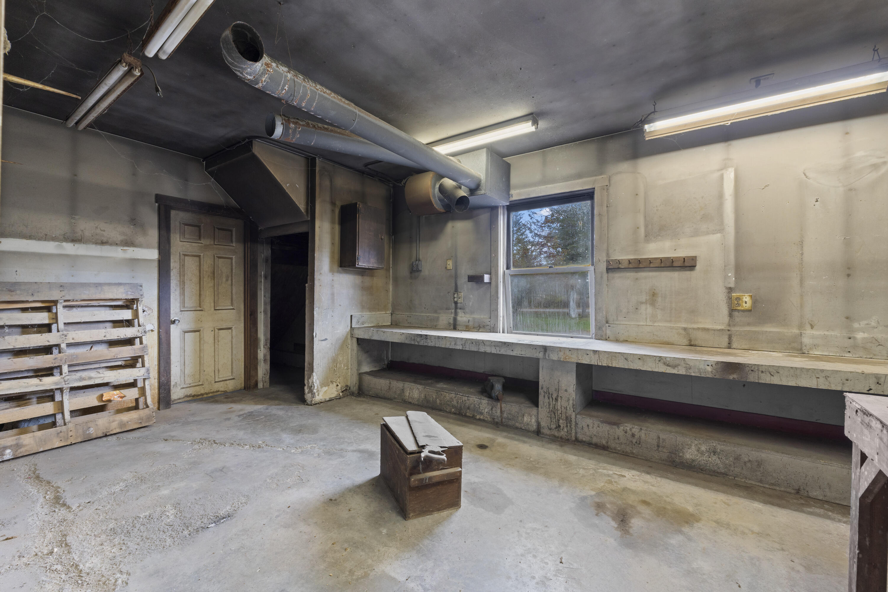 82 Carll Road Buxton ME 04093