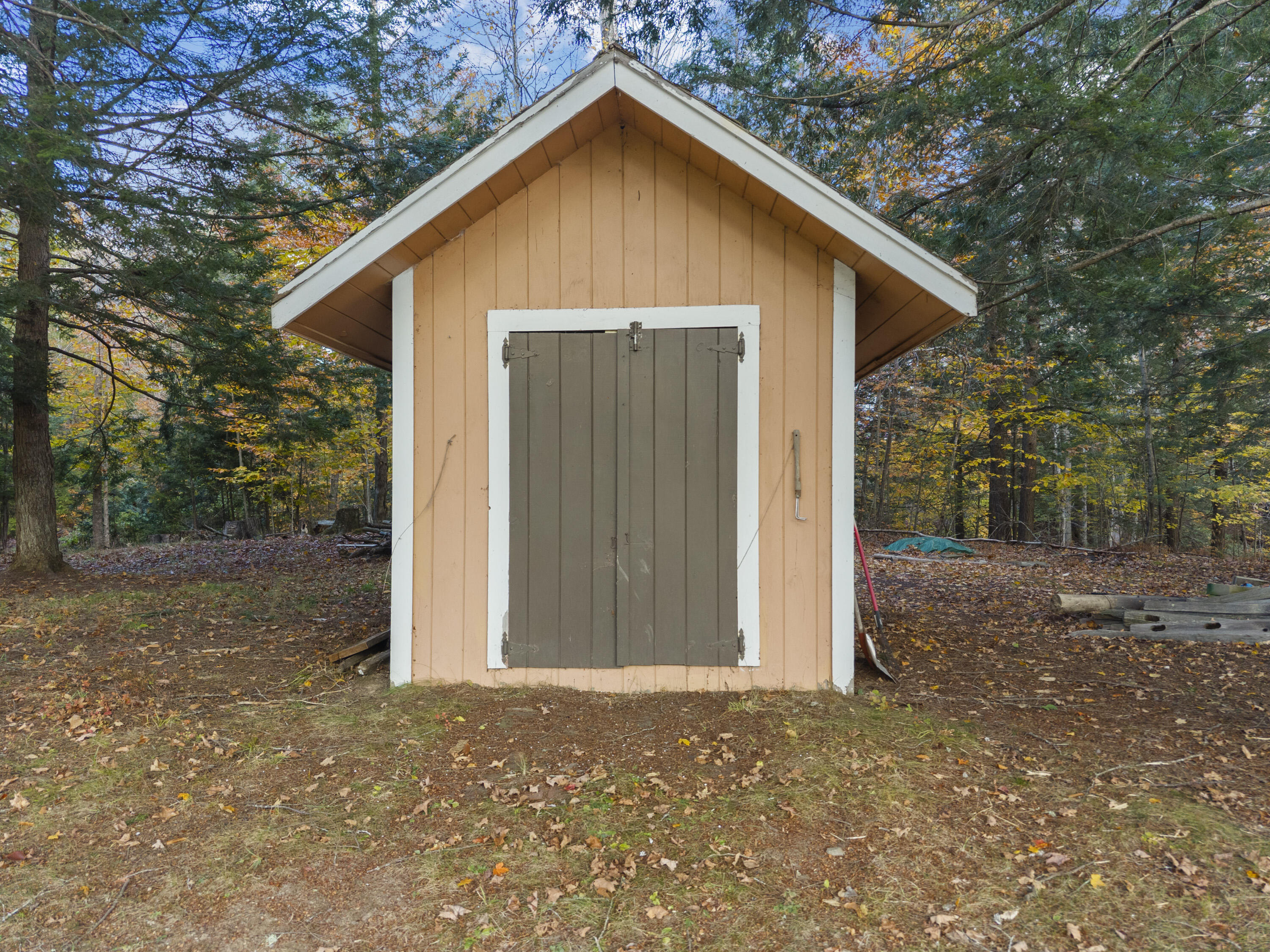 82 Carll Road Buxton ME 04093