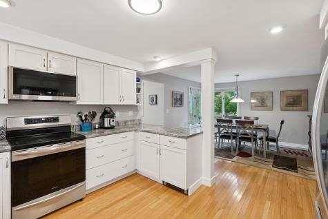 4 Sandy Beach Road Freeport ME 04032