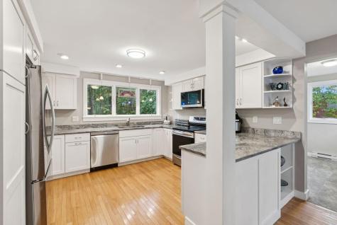 4 Sandy Beach Road Freeport ME 04032