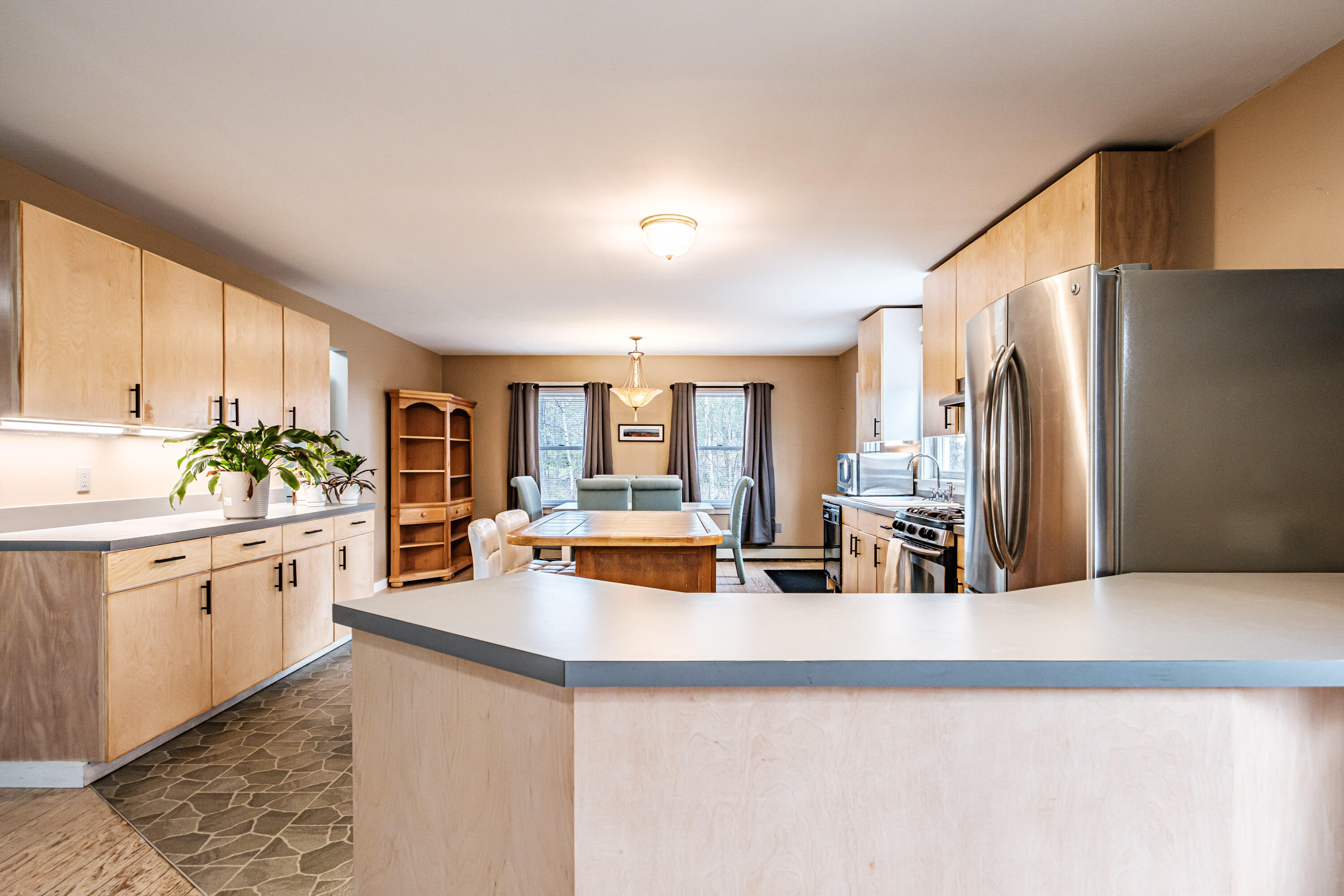 263 King Hill Road Paris ME 04281
