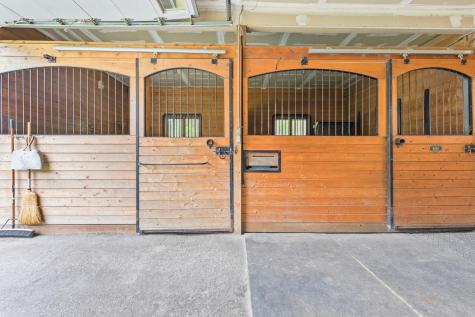 86 Duke Lane Lyman ME 04002