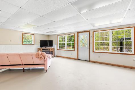 52 Valerie Lane New Gloucester ME 04260