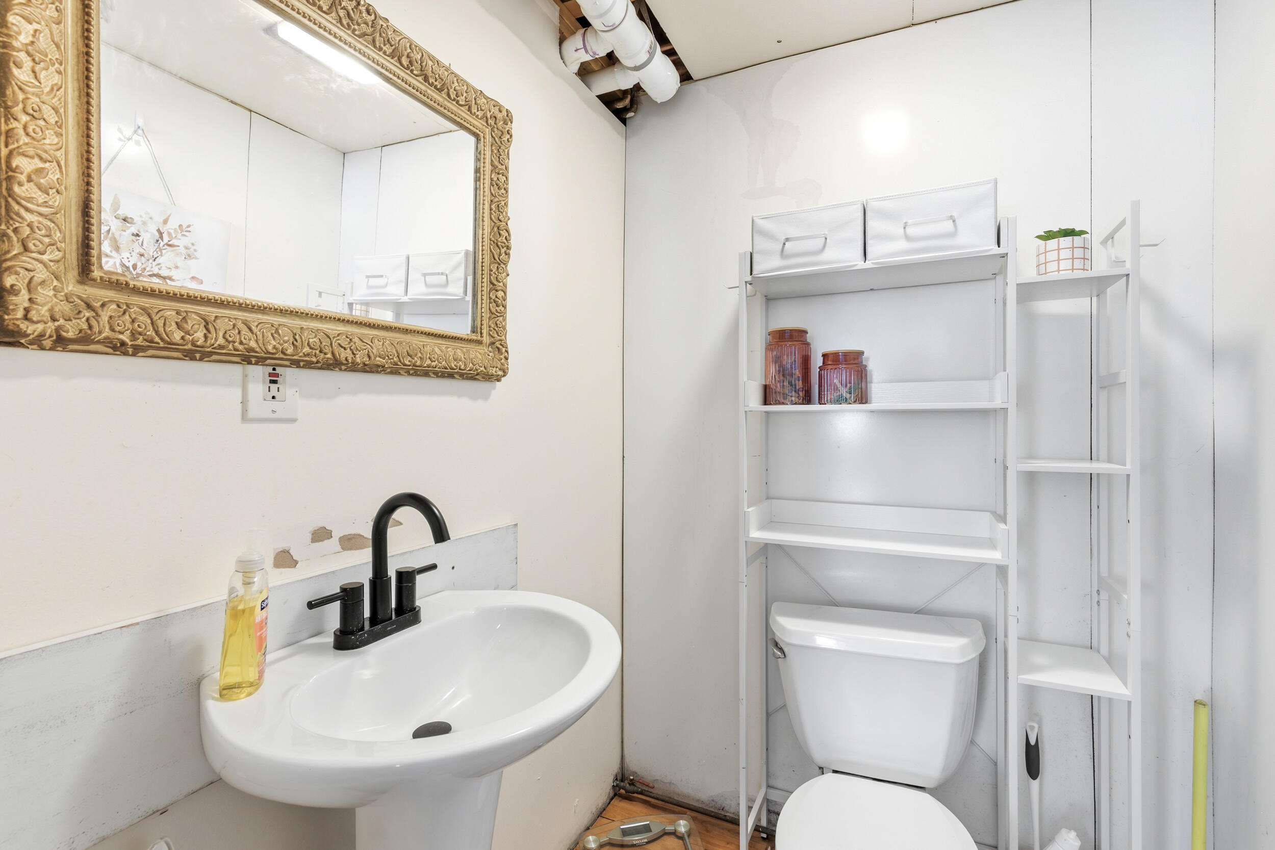 52 Valerie Lane New Gloucester ME 04260
