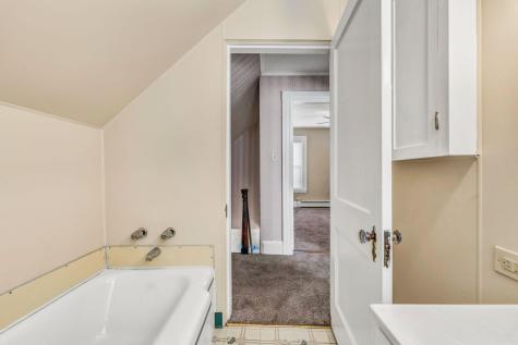 26 Pleasant Street Skowhegan ME 04976