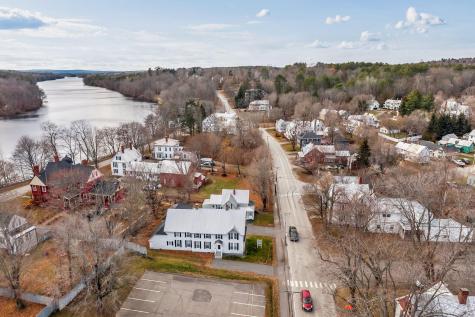 26 Pleasant Street Skowhegan ME 04976