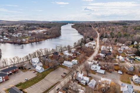 26 Pleasant Street Skowhegan ME 04976